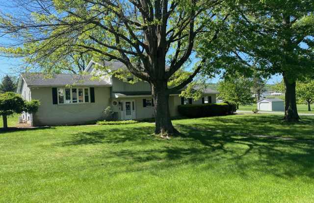 600 ORCHARD AVENUE photos photos