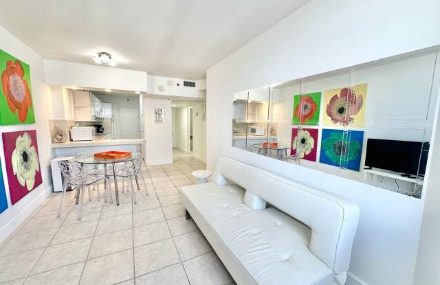 Amazing location: Close to Lincoln & the beaches: 1bed/1bath at the iconic Decoplage: available now @ $ 2,300.00 / monthly! photos photos