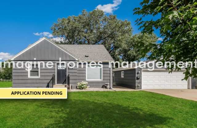 6300 Virginia Avenue North - 6300 Virginia Avenue North, Brooklyn Park, MN 55428