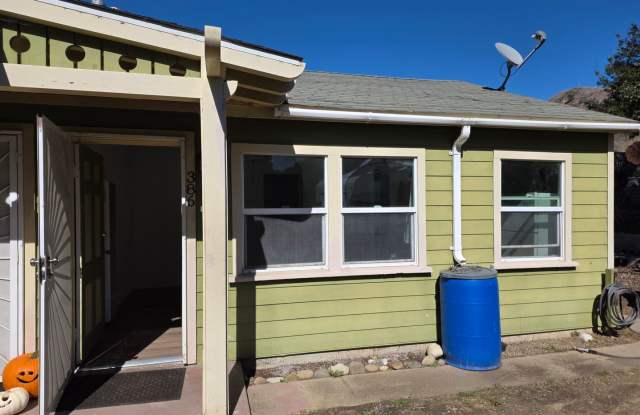 1+1 Ventura Avenue, super cute 1+1 in rear duplex w/ yard photos photos 1+1 Ventura Avenue, super cute 1+1 in rear duplex w/ yard photos photos