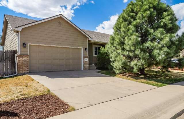 Central 3-Bedroom Ranch Home with Attached Garage photos photos Central 3-Bedroom Ranch Home with Attached Garage photos photos