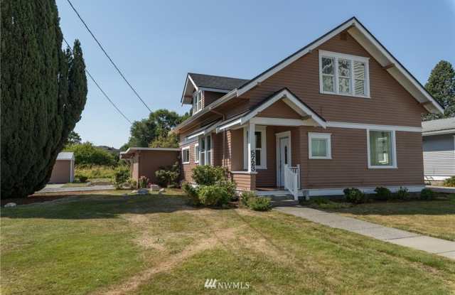 5723 3rd Ave Ferndale, WA 98248 Gallery 3