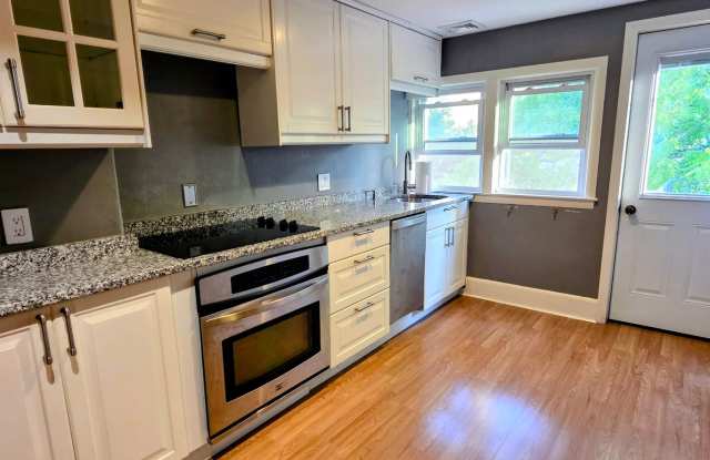 Lovely Renovated 2-bed, 1-bath in Brighton - 4 Sparhawk Street, Boston, MA 02135