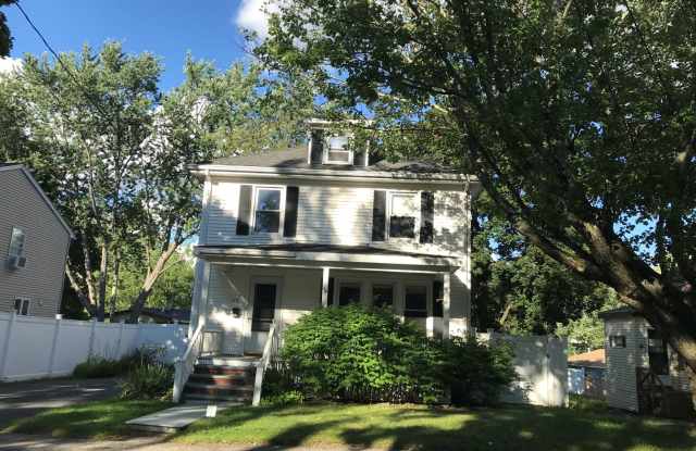 123 North St.-Westbrook: 3BR/1.5BA House for rent available 10/20/26! $2,950.00/mo. + utilities Gallery 1