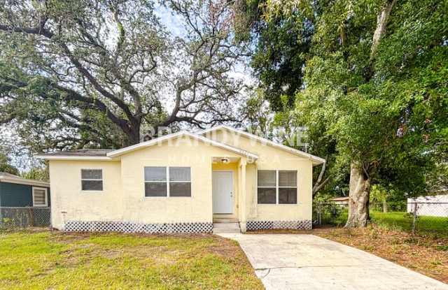 4021 East Louisiana Avenue photos photos