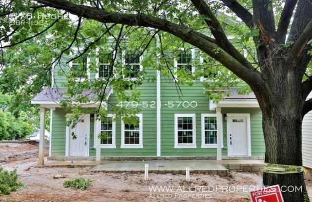 878 Hughes - 878 W Hughes St, Fayetteville, AR 72701