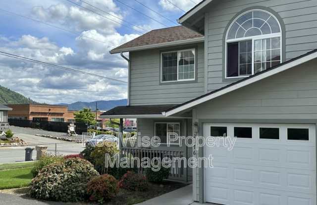 2176 NW Hawthorne Ave photos photos