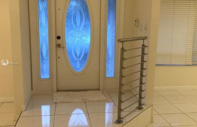 11941 SW 135th Ct Gallery 2