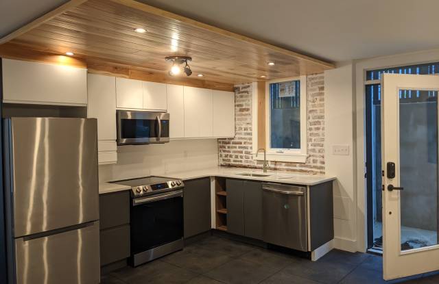 2308 Shannon Place Southeast photos photos