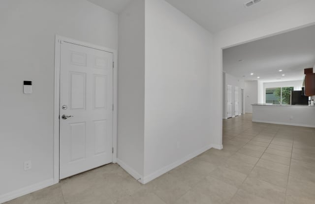 5160 Chickadee Street Gallery 3