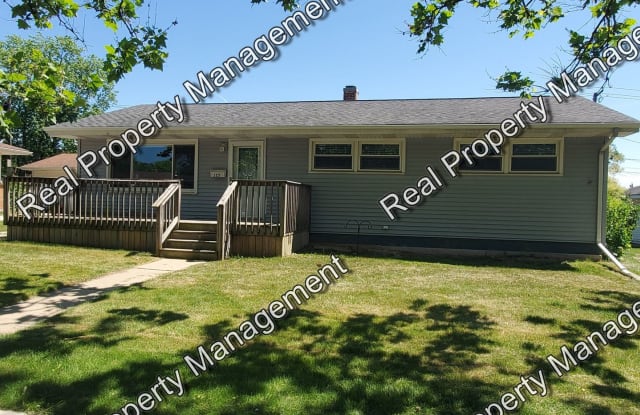 125 Crestview Lane - 125 Crestview Street, Crown Point, IN 46307
