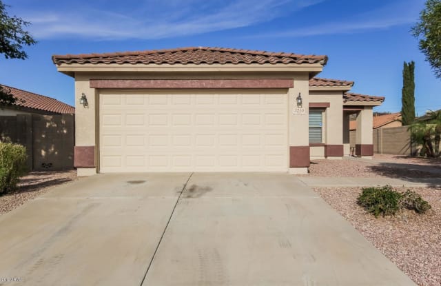 3210 W CASINO Avenue - 3210 West Casino Avenue, Phoenix, AZ 85083