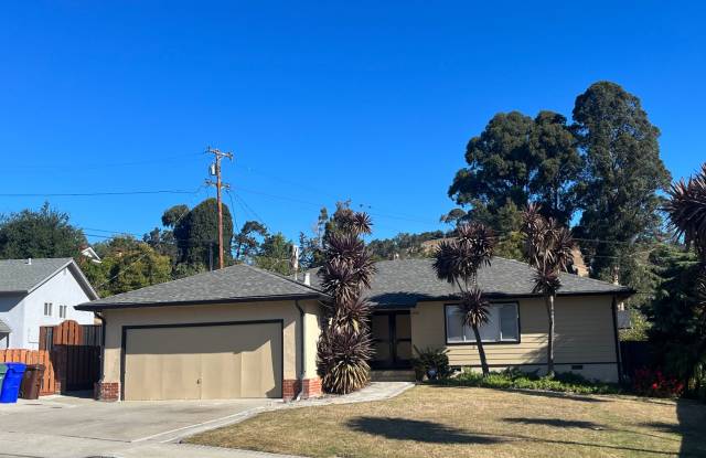 4 Bedroom Ranch Style Home in Quiet El Sobrante Neighborhood photos photos