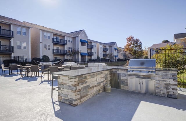 Quad Apartment Homes Gallery 2