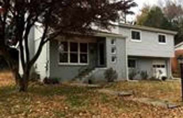 7704 CAYUGA AVE. Gallery 2