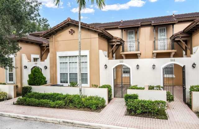 1061 SW 147th Ter photos photos