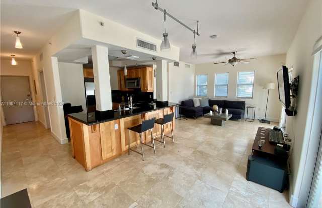 1040 10th St - 1040 10th Street, Miami Beach, FL 33139