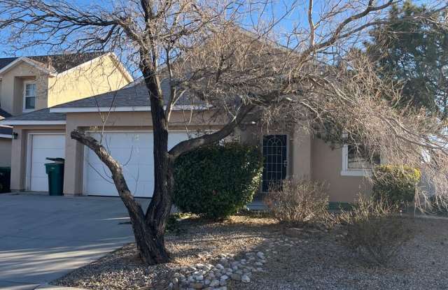 Awesome 4 bedroom home is desirable Cabezon Neighborhood photos photos