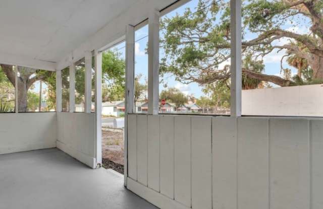 4/2 ST Pete Home Available Now photos photos