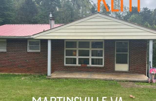 1400 Lee St - 1400 Lee Street, Martinsville, VA 24112