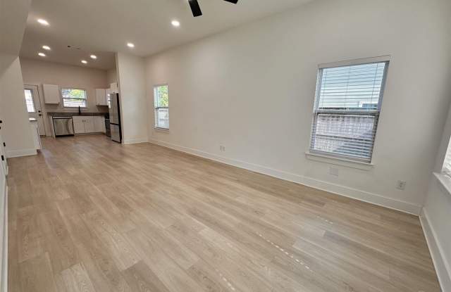 5245 Viking Rd Gallery 4