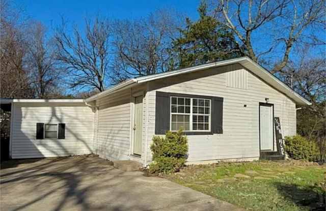 907 Thatcher Street - 907 Thatcher Street, Denison, TX 75020