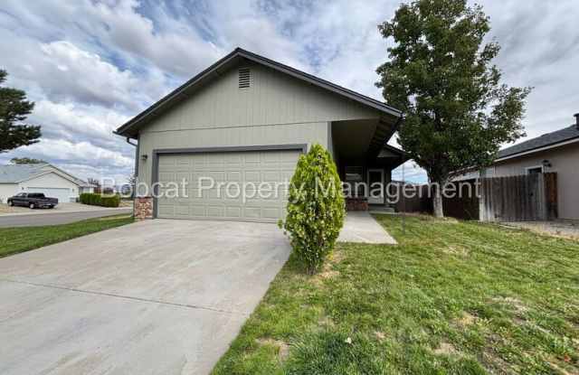 1001 Hillside Dr - 1001 Hillside Drive, Indian Hills, NV 89705