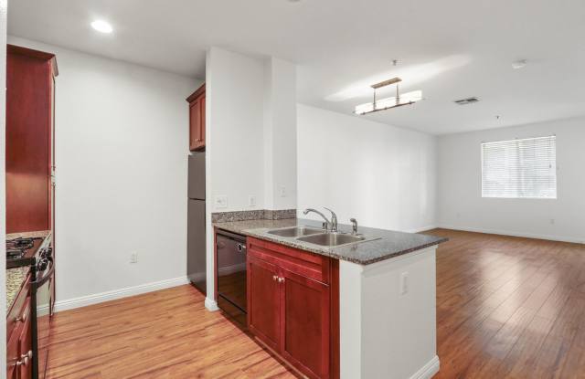 Welcome to 2210 Scholarship, a well-appointed one-bedroom residence located in Irvine’s desirable Avenue One community. Gallery 1