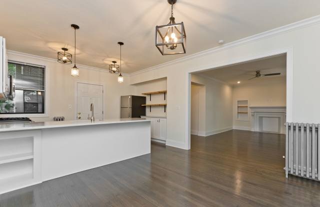Large Front of Building One Bedroom photos photos