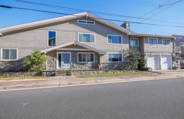 2710 Sunset Ave - 2710 Sunset Avenue, Longport, NJ 08403