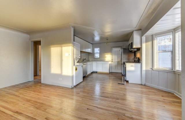 1580-1582 Trenton Street Gallery 2