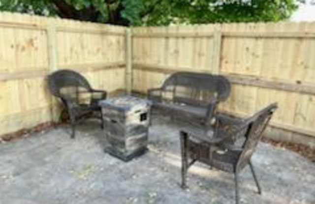 1427 Bellinger Street - 1 Gallery 2