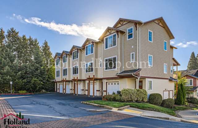 Amazing 3-level Home in Beautiful Neighborhood!!! *** NEW PRICE *** 1 application in process as of 10/30 - 370 Northwest 116th Avenue, Beaverton, OR 97229