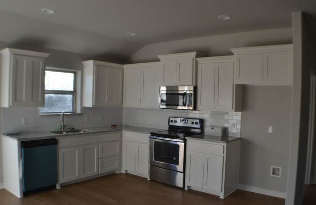 3 bed 2 bath House for Lease in Sherman Gallery 3