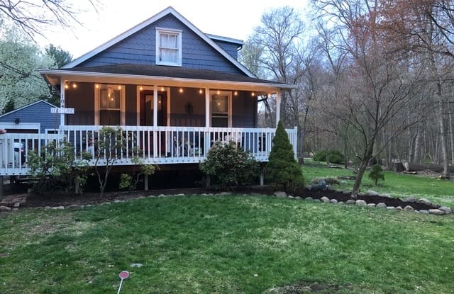 104 lincoln - 104 Lincoln Avenue, Norwood, NJ 07675