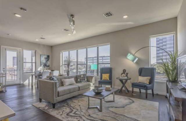 10011 N Central Expy Gallery 3