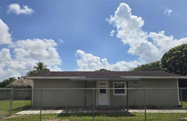 20891 SW 244th St photos photos