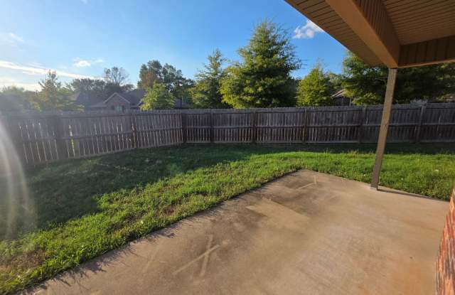 Nice 3 bedroom 2 bath home Gallery 4