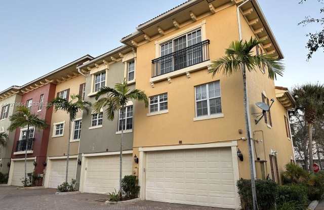 601 S Federal Hwy photos photos