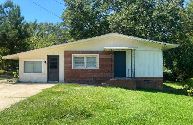 **AVAILABLE NOW**3 Bedroom / 1.5 Bathroom Home for Rent in Columbus, GA*** photos photos