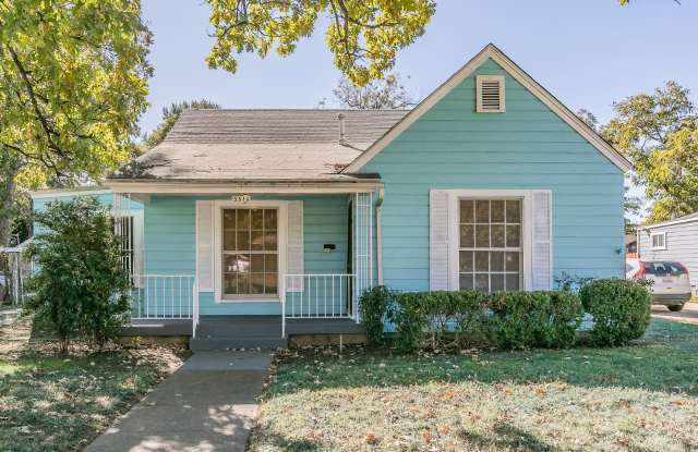 Charming home In Oakhurst - 3516 Primrose Avenue, Fort Worth, TX 76111
