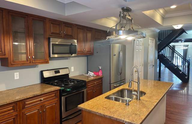 1106 CARROLL ST photos photos