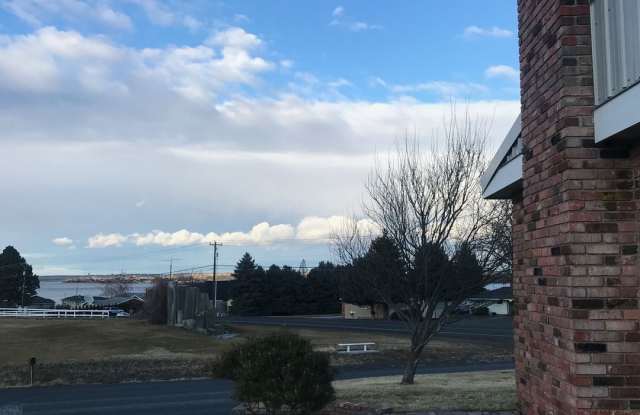 Home for rent in Mae Valley! Gallery 3