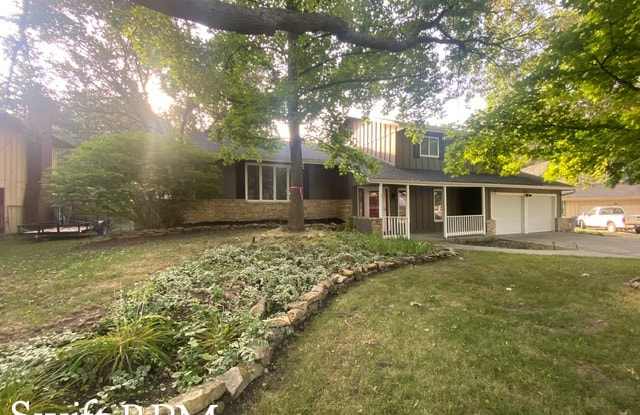 1110 South Avalon Lane Gallery 2