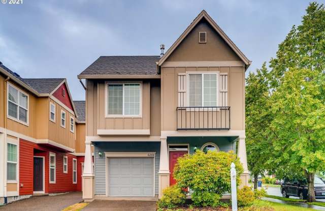 Arbor Vineyard 3 bedroom, 2.5 ba @1548 sf. Small fenced yard, close to Hi-Tech. - 6288 Southwest Zabaco Terrace, Aloha, OR 97078