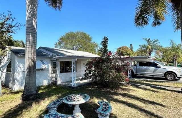 244 SW 3rd Pl photos photos