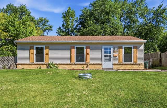 Newly Renovated Three Bed available to rent with move-in special! photos photos
