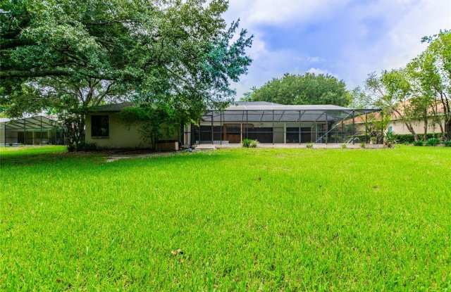 5313 BURCHETTE ROAD Gallery 3