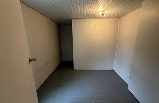 509 West Marion Street - B Gallery 2