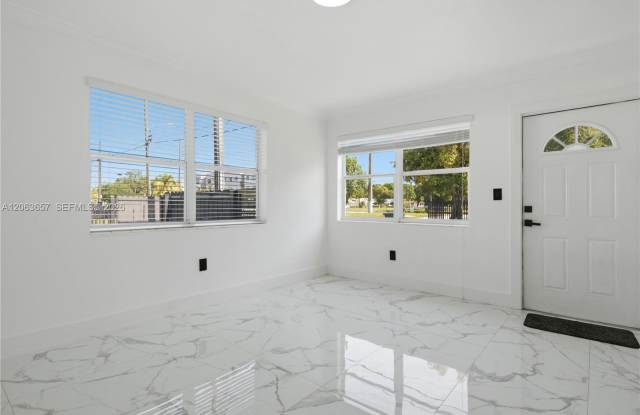 6053 Southwest 63rd Terrace Gallery 4